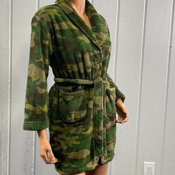 Cherokee Green Camuflaje Camo Bath Robe - Picture 5 of 8